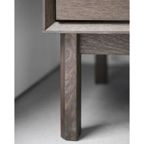 121195 121191 121193 b mb Mackay brown image