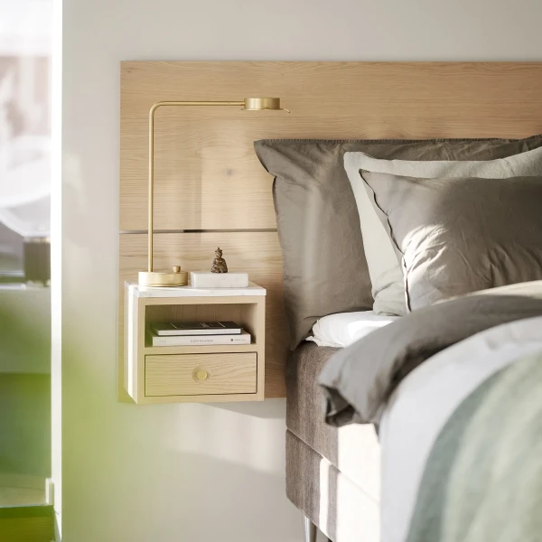 Whitmore   120765 04 image