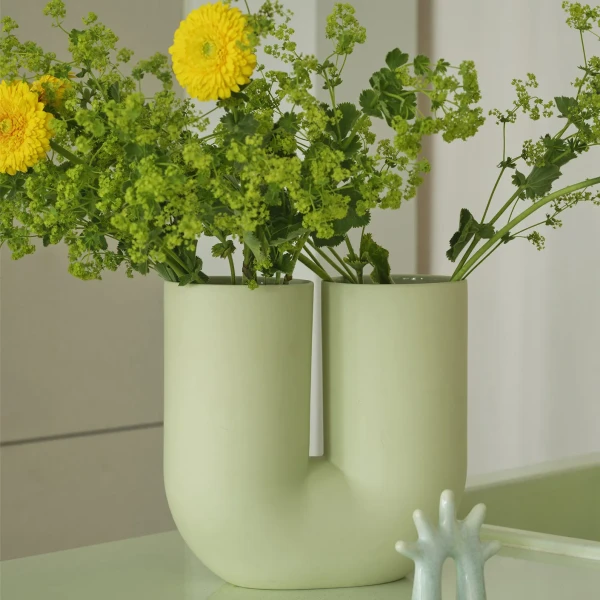 Kink vase 26 light green muuto org kuva