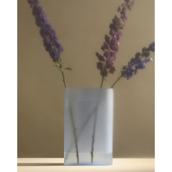 Ridge vase frosted glass light blue blur concept muutohi res kuva