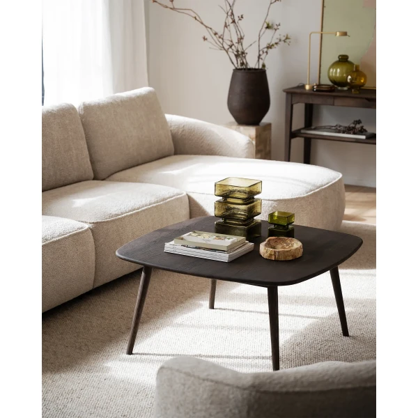 124573 128017 123142 125400 b mb Norris 3 seater chaise longue R light beige Tompkins coffee table square brown oak Markham console table in brown oak Dermot sofa chair light beige Anna 2 05 kuva