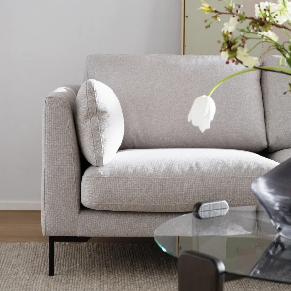 129153 121274 b mb Corwin sofa 35 seater chaise longue R light beige Arran coffee table brown oak glass 06 kuva