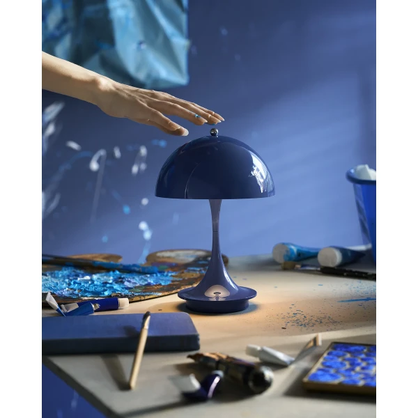 AW24 PanthellaV3 Blue Main 04 image