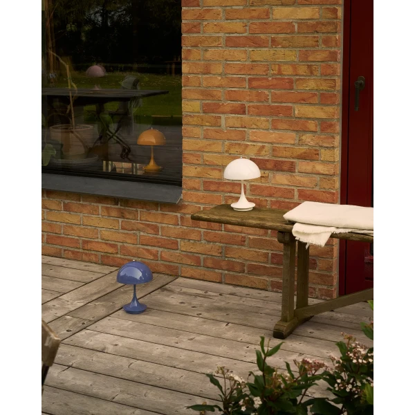 AW24 Panthella160Portable V3 Interior 0034 OFF image