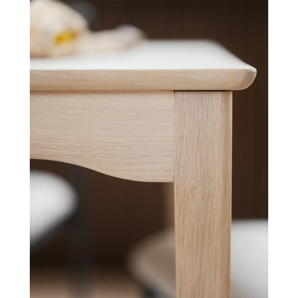 123125 b mb Markham dining table in whitewash oak 03 kuva