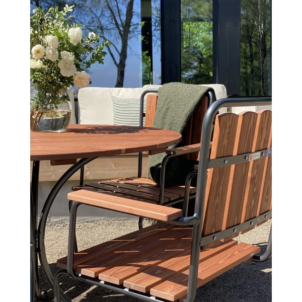 Varax Suvisaari ruskea brun pyorea poyta runt bord 4405 8000 tuoli stol 3 kuva