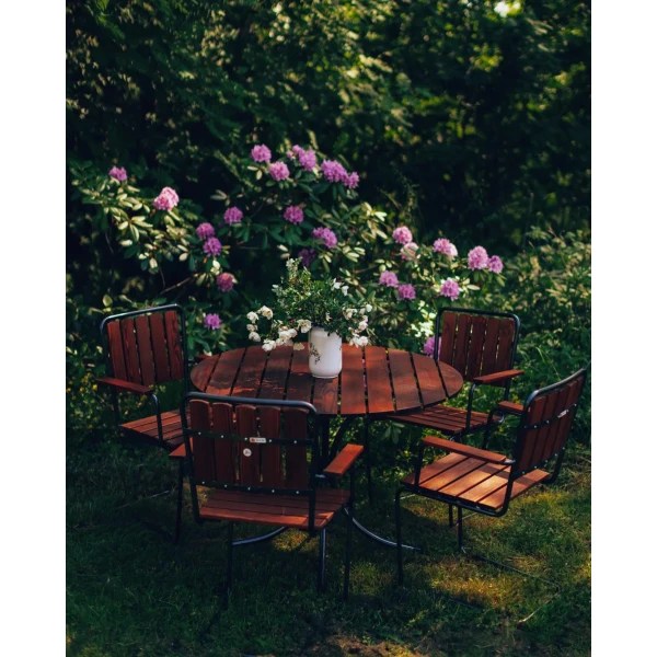 Varax Suvisaari ruskea brun pyorea poyta runt bord 4405 8000 tuoli stol 8 kuva