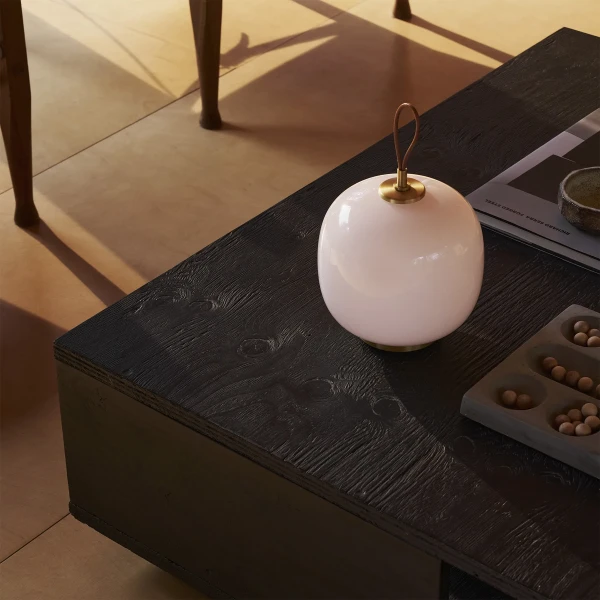 SS25 VL45 Radiohus Portable Asnaes PaleRose Living Room Close Up OFF kuva