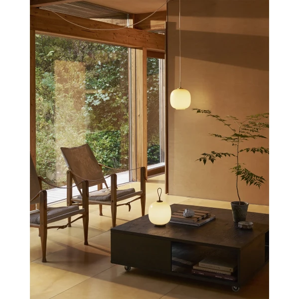 SS25 VL45 Radiohus Portable Asnaes Yellow Pendant Yellow Living Room kuva