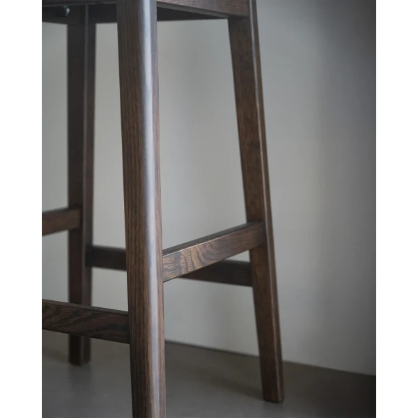 149020 b mb Livermore bar stool brown 02 image