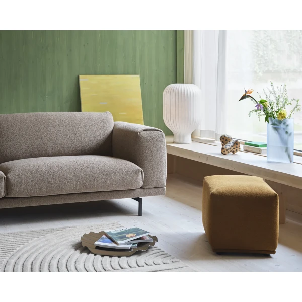 Muuto strand table Lamp 59 relevo off white echo pouf image