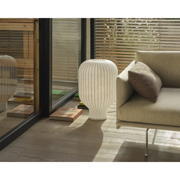 strand table lamp 59 outline sofa alu ecriture 910 mingle cushion image