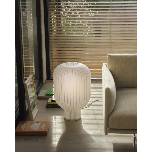 strand table lamp 59 outline sofa alu ecriture 910 image