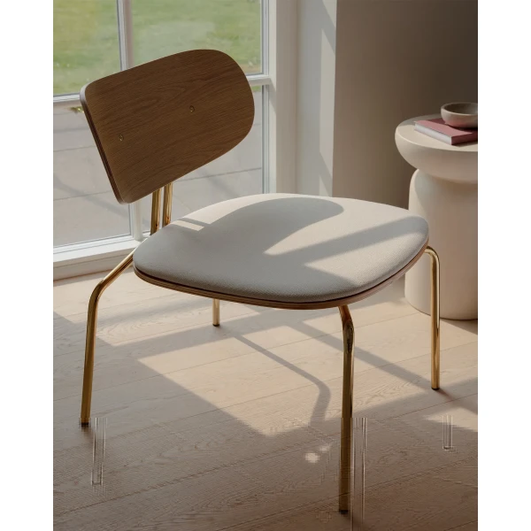 UMAGE lifestyle Curious lounge chair oak brass white sands 1 kuva