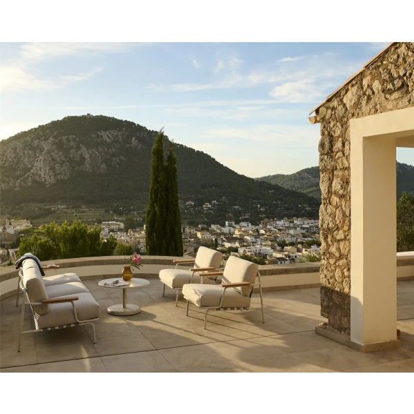 Settle 3 Seater Laze 1 Grey Linear Steel Coffee Table Grey Hi Res 2 kuva