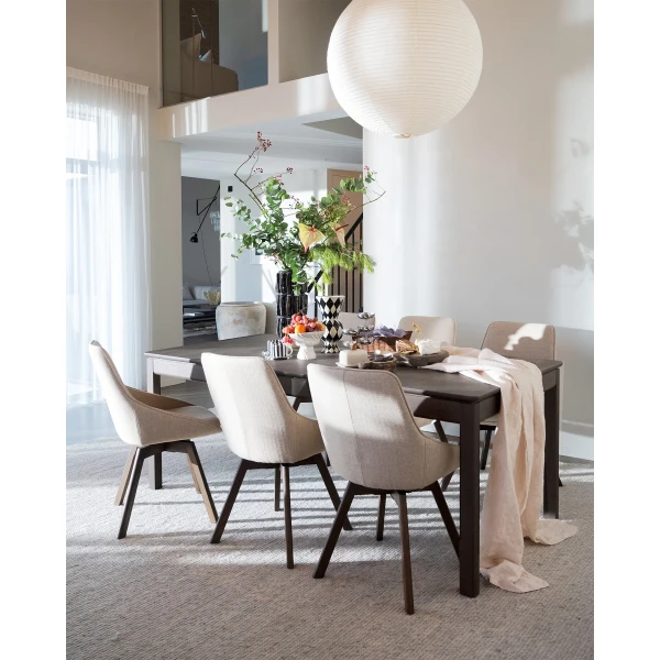 128220 117866 b mb Gardner dining table brown Alison chair begie brown 01 kuva