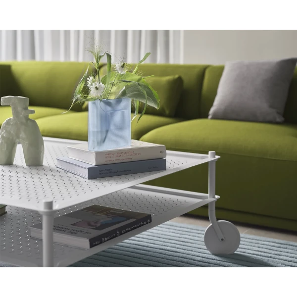 Flow coffee table grey ridge vase 16 light blue frosted glass connect soft vidar muuto kuva