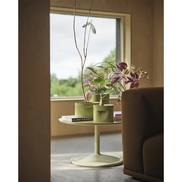 ridge planter 13 15 24 moss green soft coffee table beige green muuto org 150 image
