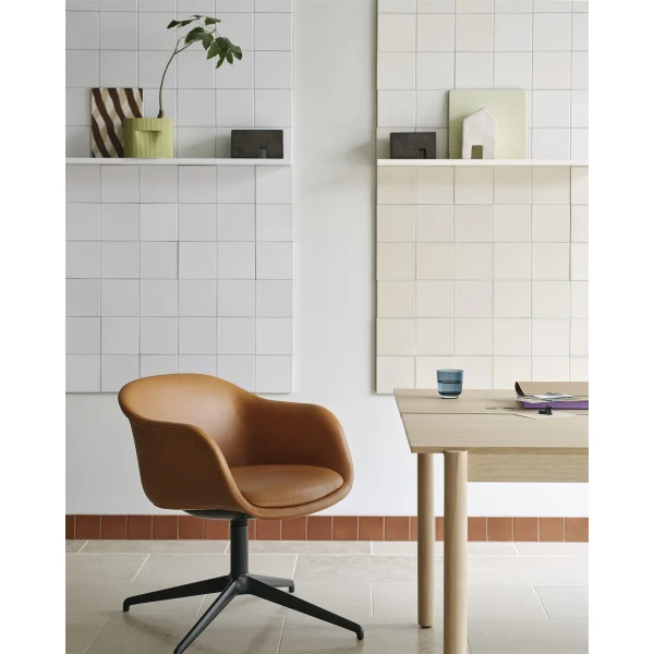 Fiber conference armchair refine leather cognac swivel base linear system table oak 110 ridge planter 15 moss green muuto org 150 kuva