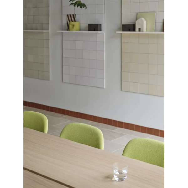 Linear system table config 2 oak fiber side chair acca 961 raise glasses clear ridge planter 15 moss green muuto org 150 kuva