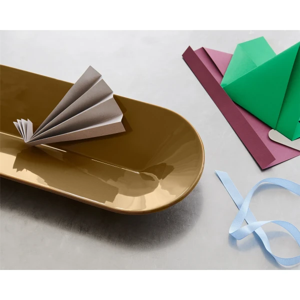 Holiday 2023 Mere Bowl 51x21 Brown Green wide Muuto 150 kuva