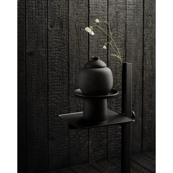 Museum black 24082930688 u kuva