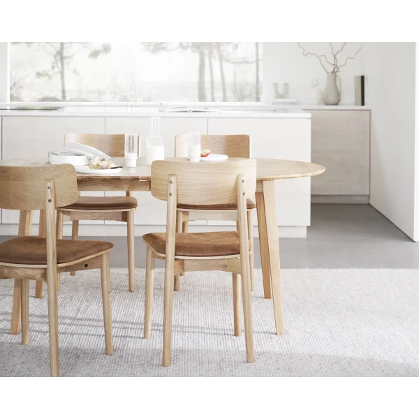 117625 120940 b mb Filippa table wolcott 01 kuva