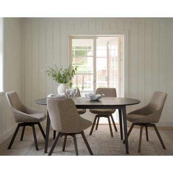 117866 117633 b mb Alison chair dark beige Filippa dining table oval brown 05 kuva