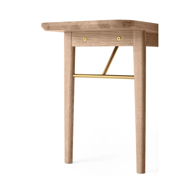 833EMH closeup1 kuva