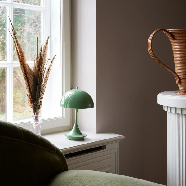 SS25 Drop2 Interior Lolland Panthella 160 Portable ES0055 OFF kuva