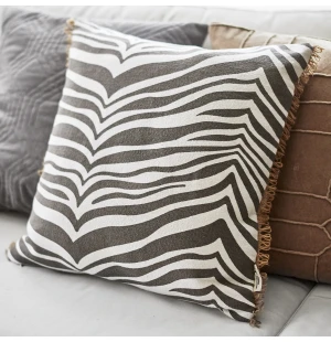 Classic Collection ZEBRA kudde 50×50, titanium/vit image