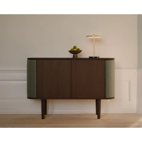 UMAGE lifestyle Treasures 2 door dark oak morning meadows Asteria Move monochrome clay 4 kuva