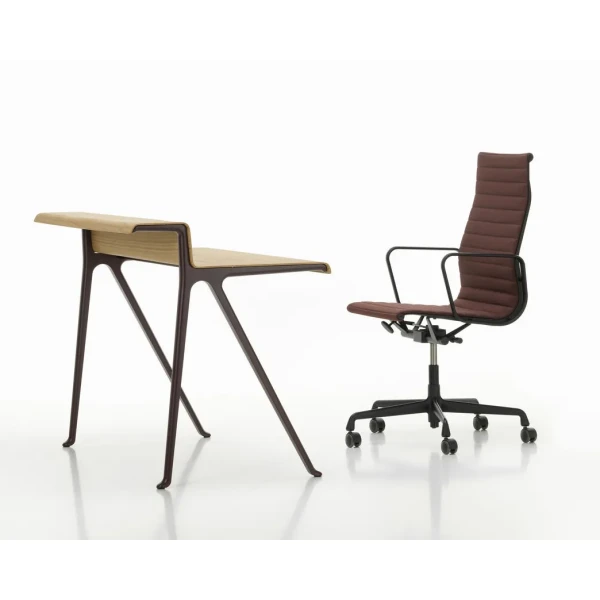 Vitra Courier Desk Light Red kuva