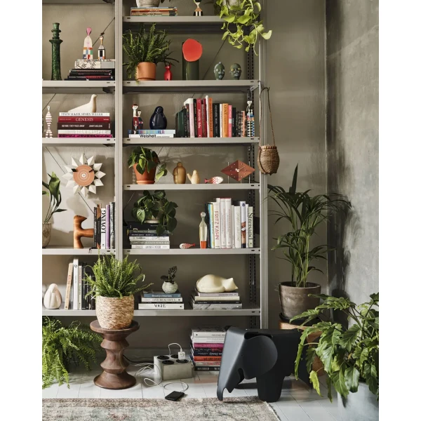 5577038 Eames Elephant Cork Family Eames House Bird Resting Cat LOiseau Wooden Doll Girard Bird Diamond Clock Diamond Markers Clock Vase Decoupage Akari 1A v fullbleed 1440x kuva