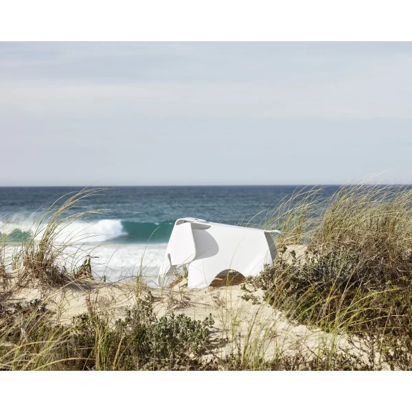 3346795 Eames Elephant v fullbleed 1440x kuva