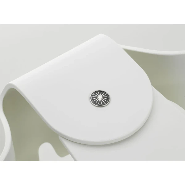 9465228 Eames Elephant v fullbleed 1440x kuva