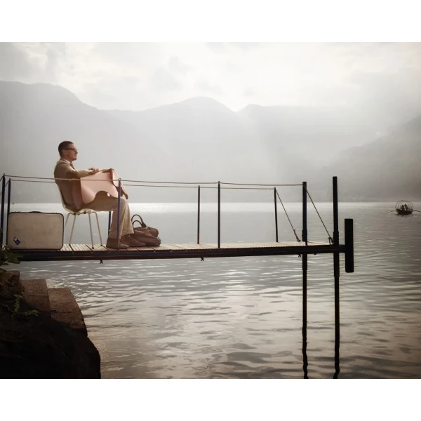 117415 Eames Elephant v fullbleed 1440x kuva