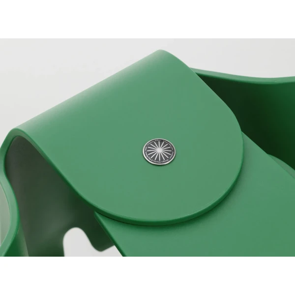 9465200 Eames Elephant v fullbleed 1440x kuva