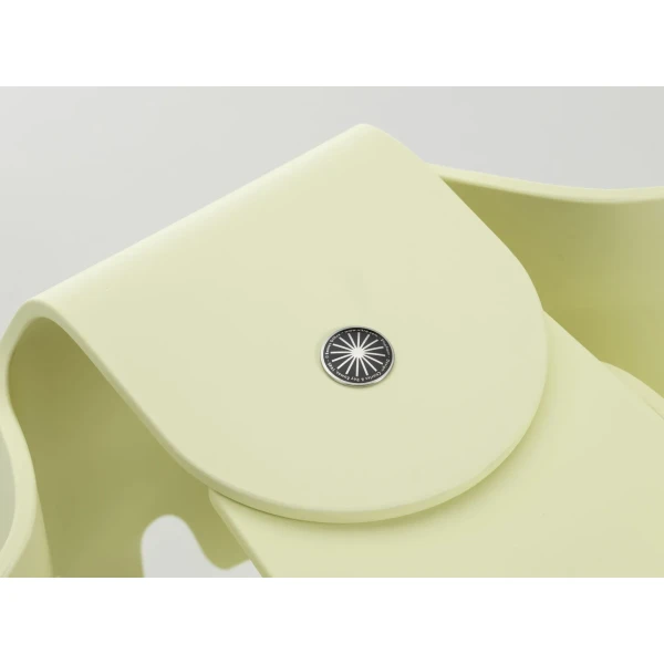 9465221 Eames Elephant v fullbleed 1440x kuva