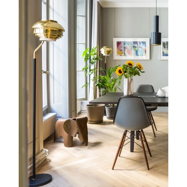 6633219 The Hamlet 2 v fullbleed 1440x image