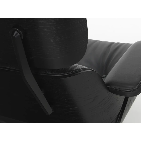 9437428 Eames Lounge Chair Detail master image