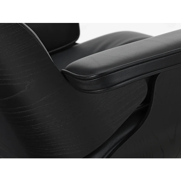 9437433 Eames Lounge Chair Detail master image