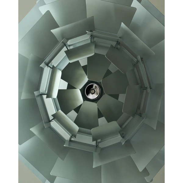 PH Artichoke Pendant Fredericia Dusty Green Chrome Living Room Close Up OFF 0507 kuva