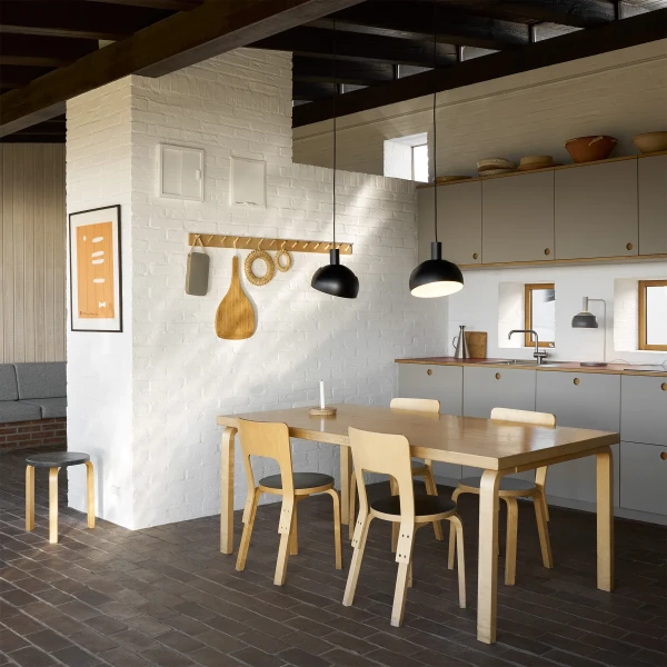 FJ Elements Fredericia Kitchen Black 2 Pendant Angle ON 0996 kuva