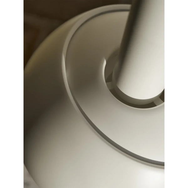 FJ Elements Fredericia White Pendant Close Up OFF 0021 kuva