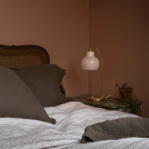 VL Ring Crown Fredericia Bed Room Table OFF kuva