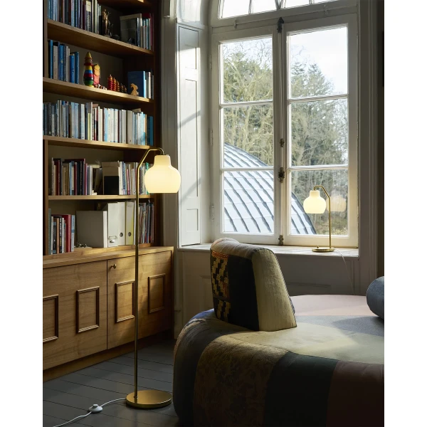 VL Ring Crown Fredericia Living Room Table Floor ON 0078 kuva