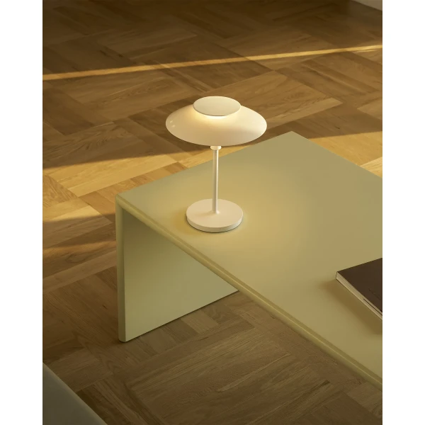 AW25 PH 80 Portable Odense White Close up2 ON kuva