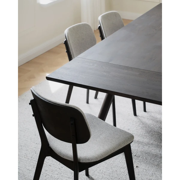 128170 128172 121288 b mb Clapperton dining table brown Clapperton extension Barrett chair brown 01 kuva