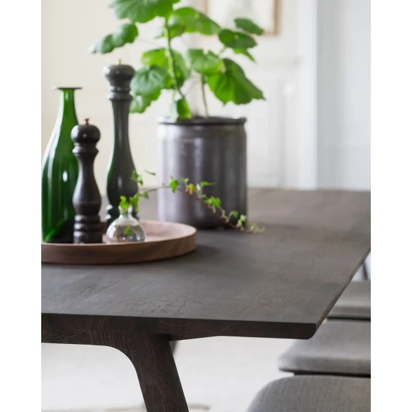 128170 b mb Clapperton dining table brown 02 kuva